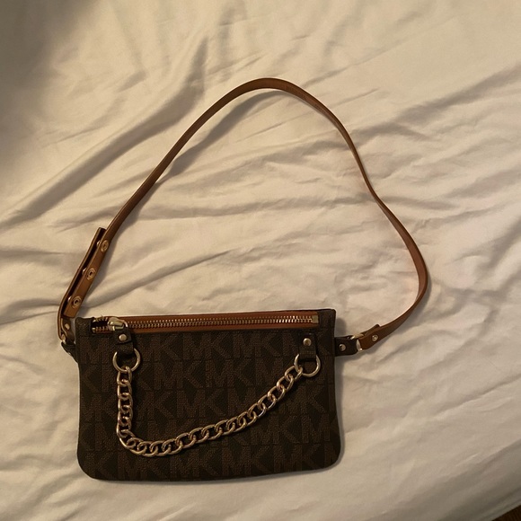 Fanny pack - Picture 1 of 4